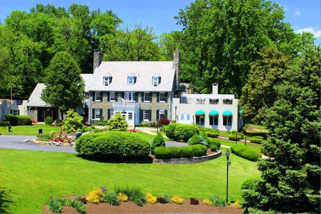 Bavarian Inn Shepherdstown Exterior foto